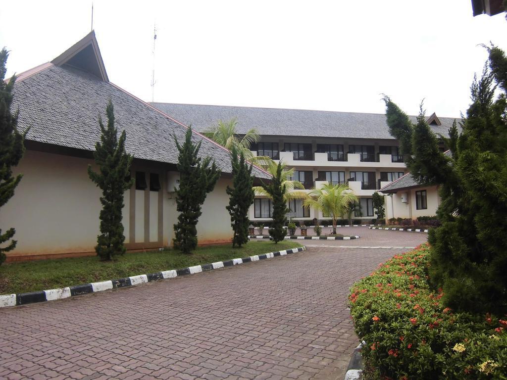 Town House Bukit Damai Indah Hotel Balikpapan  Ngoại thất bức ảnh